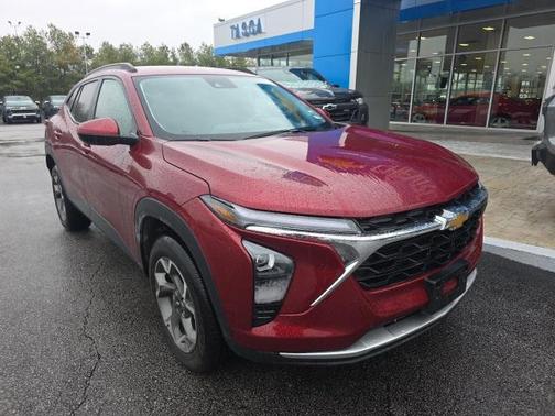 2025 Chevrolet Trax LT