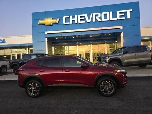 2025 Chevrolet Trax LT