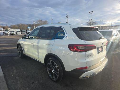 2023 BMW X5 xDrive40i