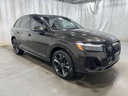 Tamarind Brown Metallic 2025 Audi Q7 55 Premium Plus