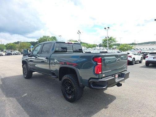 Cypress Gray 2026 Chevrolet Silverado 2500 Crew Cab, Standard Bed, XR2, 4WD