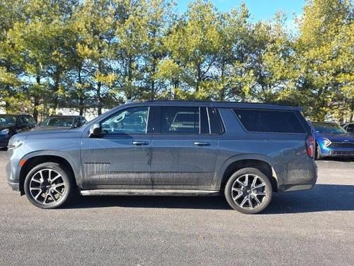 2021 Chevrolet Suburban RST