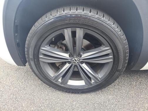 2021 Volkswagen Atlas 3.6L SE w/Technology