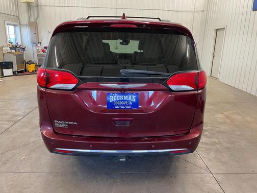 2020 Chrysler Pacifica Touring-L Plus