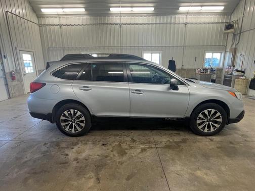 2016 Subaru Outback 3.6R Limited