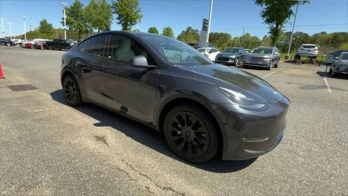 2024 Tesla Model Y Long Range Dual Motor All-Wheel Drive