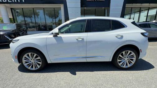 Iridescent White Tricoat 2026 Buick Envision Avenir AWD