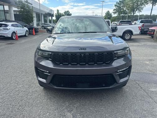 Baltic Gray Metallic Clearcoat 2024 Jeep Grand Cherokee Limited