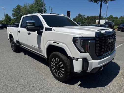 White Frost Tricoat 2024 GMC Sierra 3500 Denali