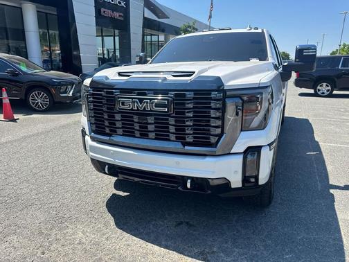 White Frost Tricoat 2024 GMC Sierra 3500 Denali