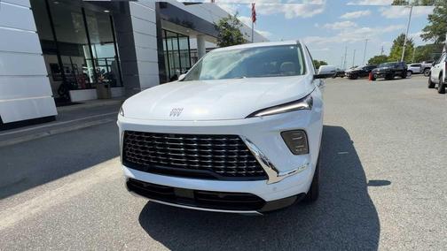 iridescent white tricoat 2026 Buick Enclave Avenir FWD