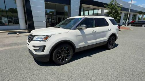 WHITE PLATINUM MET TRI-COAT 2017 Ford Explorer XLT