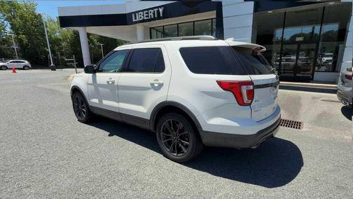 WHITE PLATINUM MET TRI-COAT 2017 Ford Explorer XLT