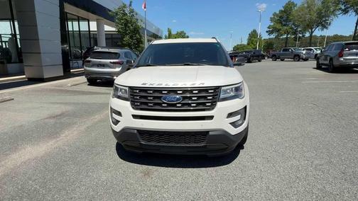 WHITE PLATINUM MET TRI-COAT 2017 Ford Explorer XLT