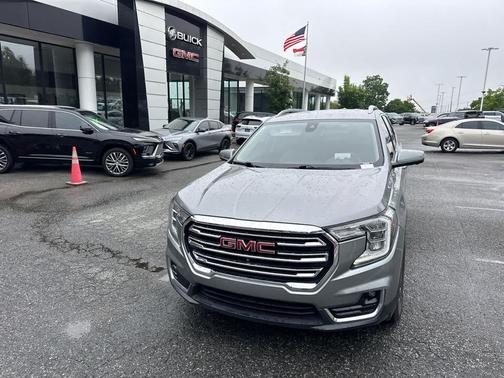 Sterling Metallic 2023 GMC Terrain SLT
