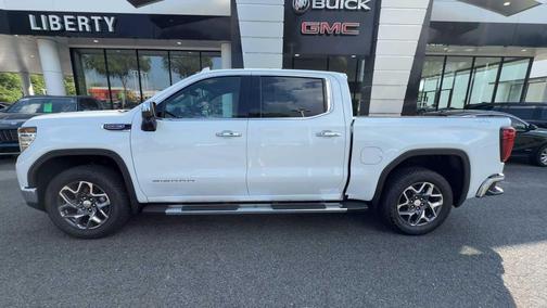 Glacier White Tricoat 2026 GMC Sierra 1500 SLT