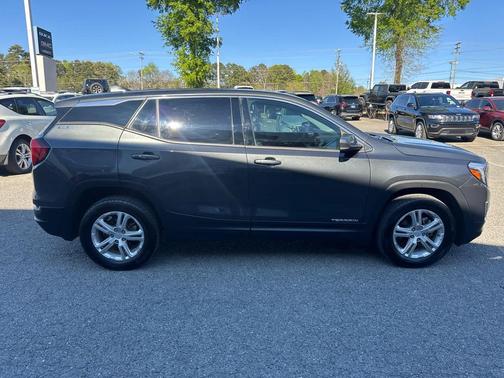 Graphite Gray Metallic 2019 GMC Terrain SLE