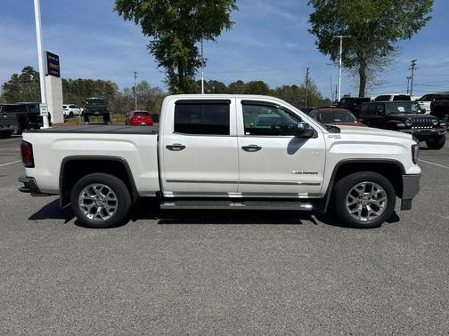2017 GMC Sierra 1500 SLT