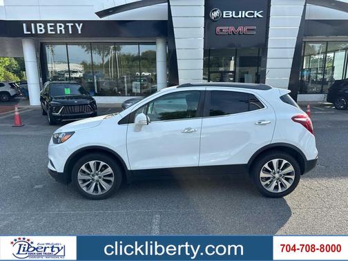 Summit White 2018 Buick Encore Preferred