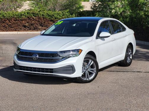 Opal White Pearl Effect 2023 Volkswagen Jetta 1.5T SE