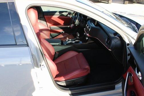 2022 Kia Stinger GT-Line