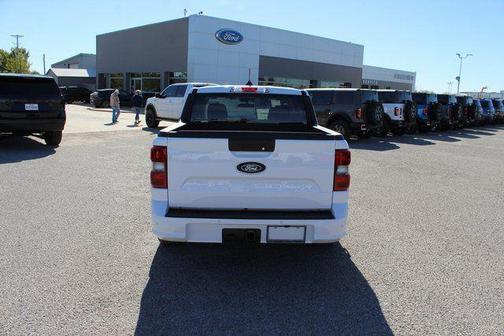 2025 Ford Maverick Lobo Standard