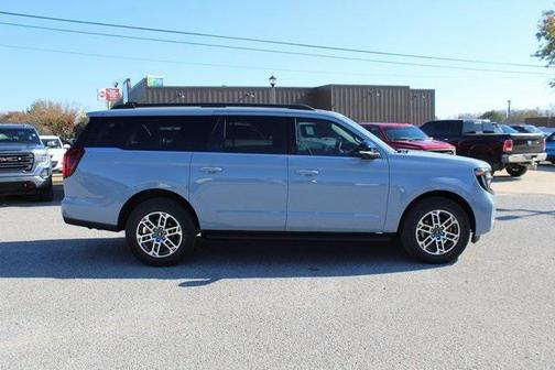 2025 Ford Expedition Max Active 4x2