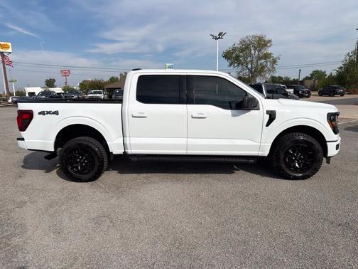 OXFORD WHITE 2025 Ford F-150 XLT