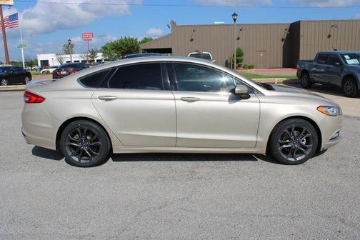 2018 Ford Fusion SE