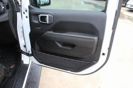 2024 Jeep Wrangler 4-Door Sahara 4x4
