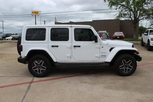 2024 Jeep Wrangler 4-Door Sahara 4x4