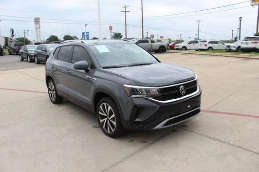2024 Volkswagen Taos 1.5T SE