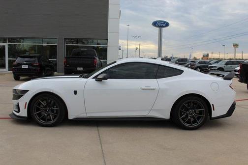 2024 Ford Mustang Dark Horse Fastback