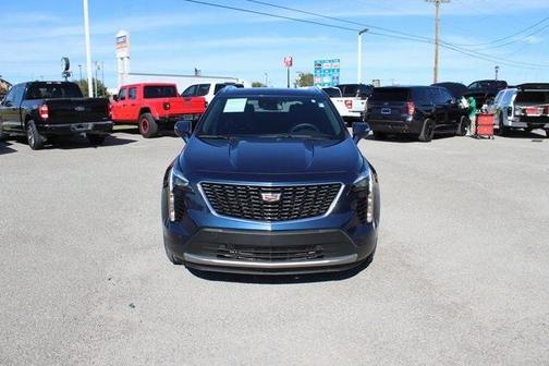 2022 Cadillac XT4 Premium Luxury