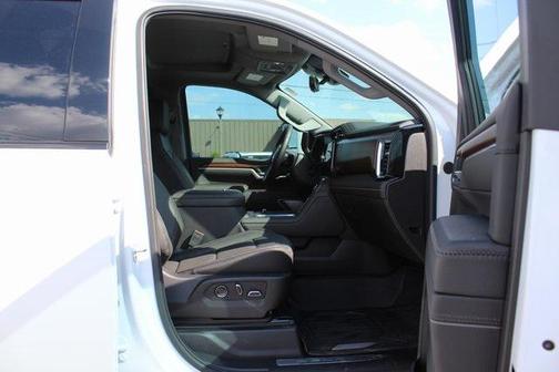 2025 GMC Sierra 3500 Denali