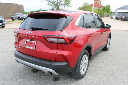 Rapid Red Metallic Tinted Clearcoat 2023 Ford Escape Active