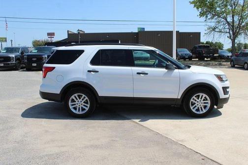 2016 Ford Explorer Base