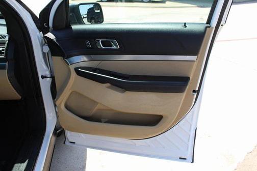 2016 Ford Explorer Base