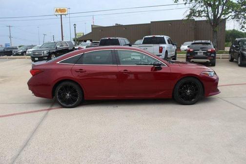 2019 Toyota Avalon Touring