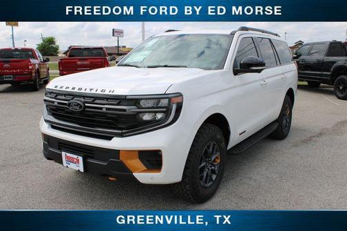 Star White Metallic Tri-Coat 2026 Ford Expedition Tremor