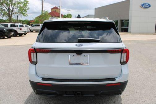 Space White Metallic 2026 Ford Explorer ST-Line