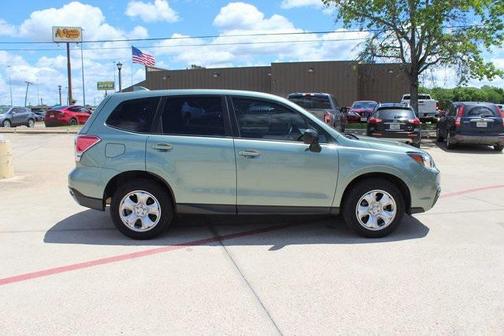 2018 Subaru Forester 2.5i
