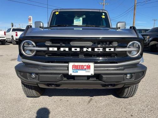 2024 Ford Bronco Outer Banks