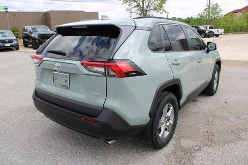 2023 Toyota RAV4 XLE