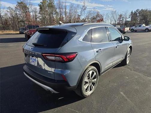 2025 Ford Escape Platinum