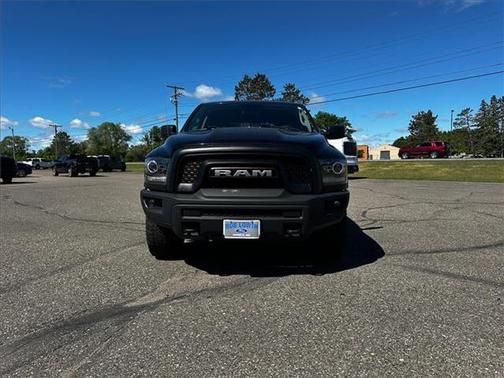 Diamond Black Crystal Pearlcoat 2019 RAM 1500 Classic Warlock Crew Cab 4x4 5'7' Box