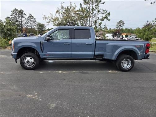 2023 Ford F-350 Lariat