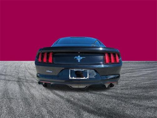 2015 Ford Mustang V6