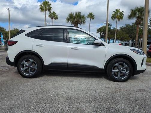 2026 Ford Escape ST-Line Select