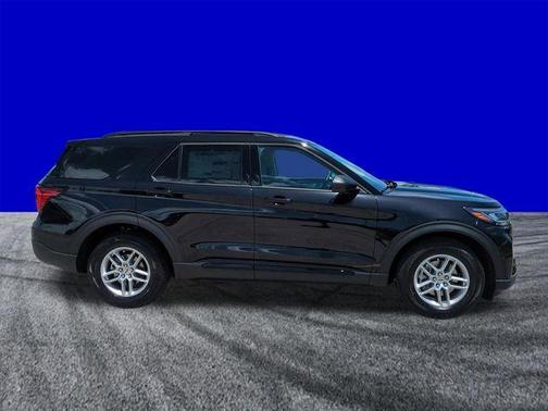Agate Black Metallic 2026 Ford Explorer Active